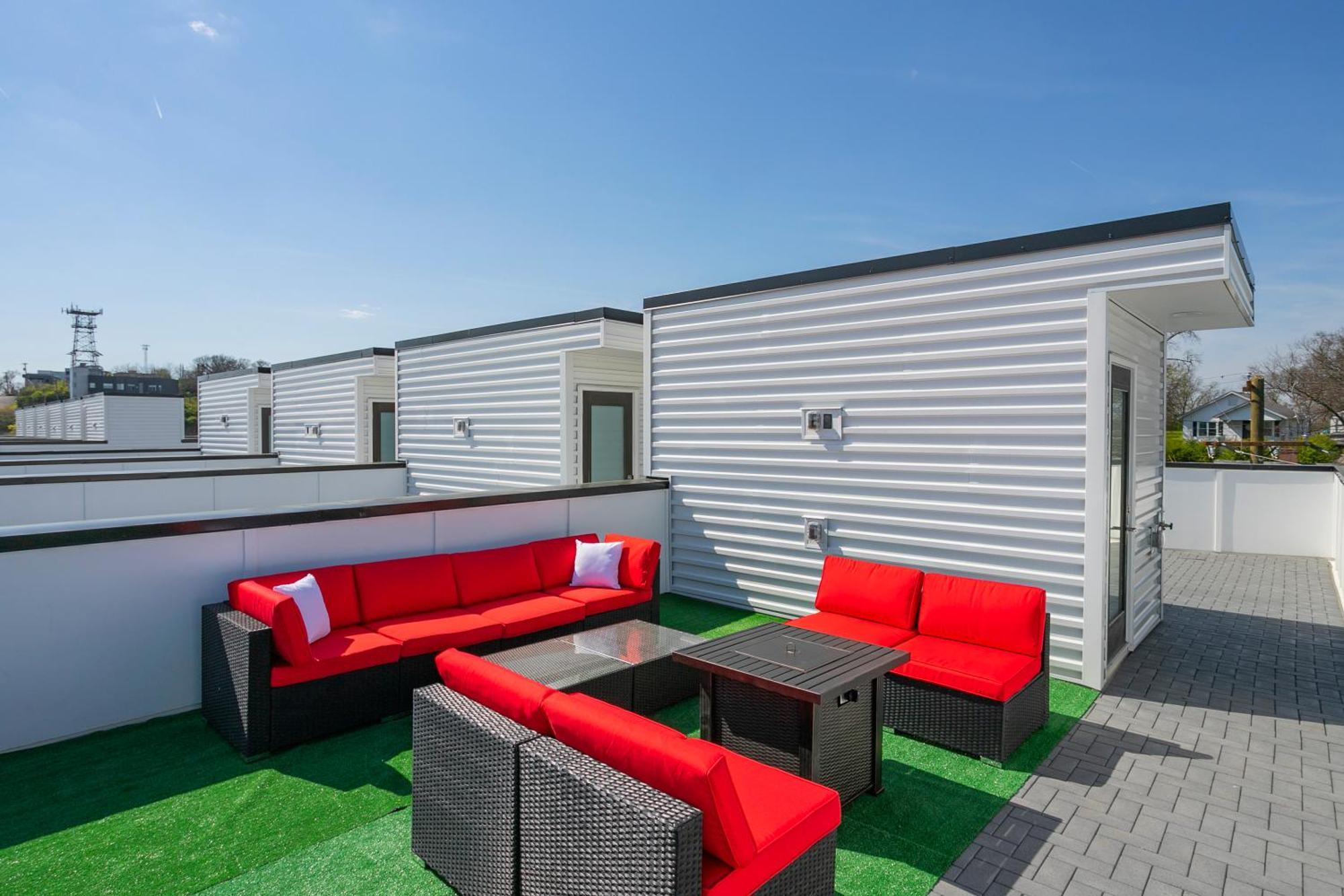 Luxury Townhome Skyline Views Mins To Dt Nashville Exterior photo